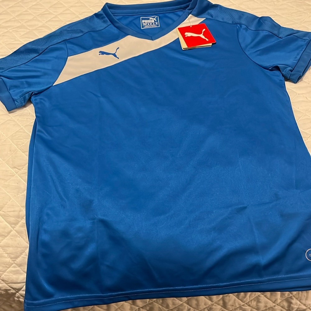 Women’s Puma Santiago Soccer Jersey NWT